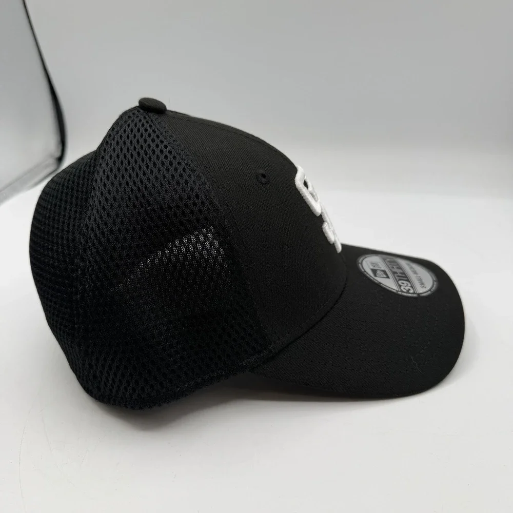 New Era‎ 39Thirty San Diego Padres Hat Cap S/M Black Mesh Back Stretch Flex Fit